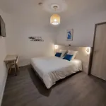 Проживание в семье Le Combo *