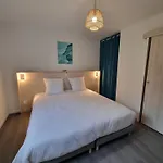 Le Combo Проживание в семье *